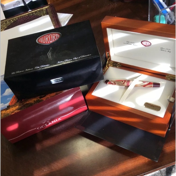 Aurora 18k solid gold fine point nib. Rare! - Picture 2 of 5